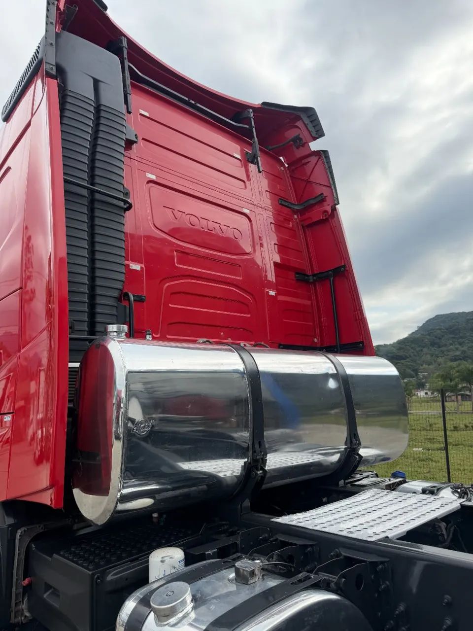 Volvo Fh 540 6x4 2020 - susp de molas - Foto 4