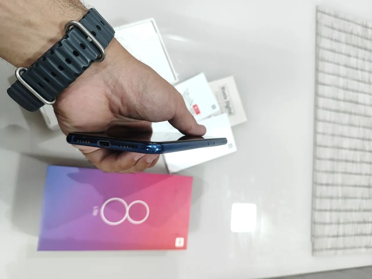 Celular Xiaomi Mi 8 Lite  - Foto 4
