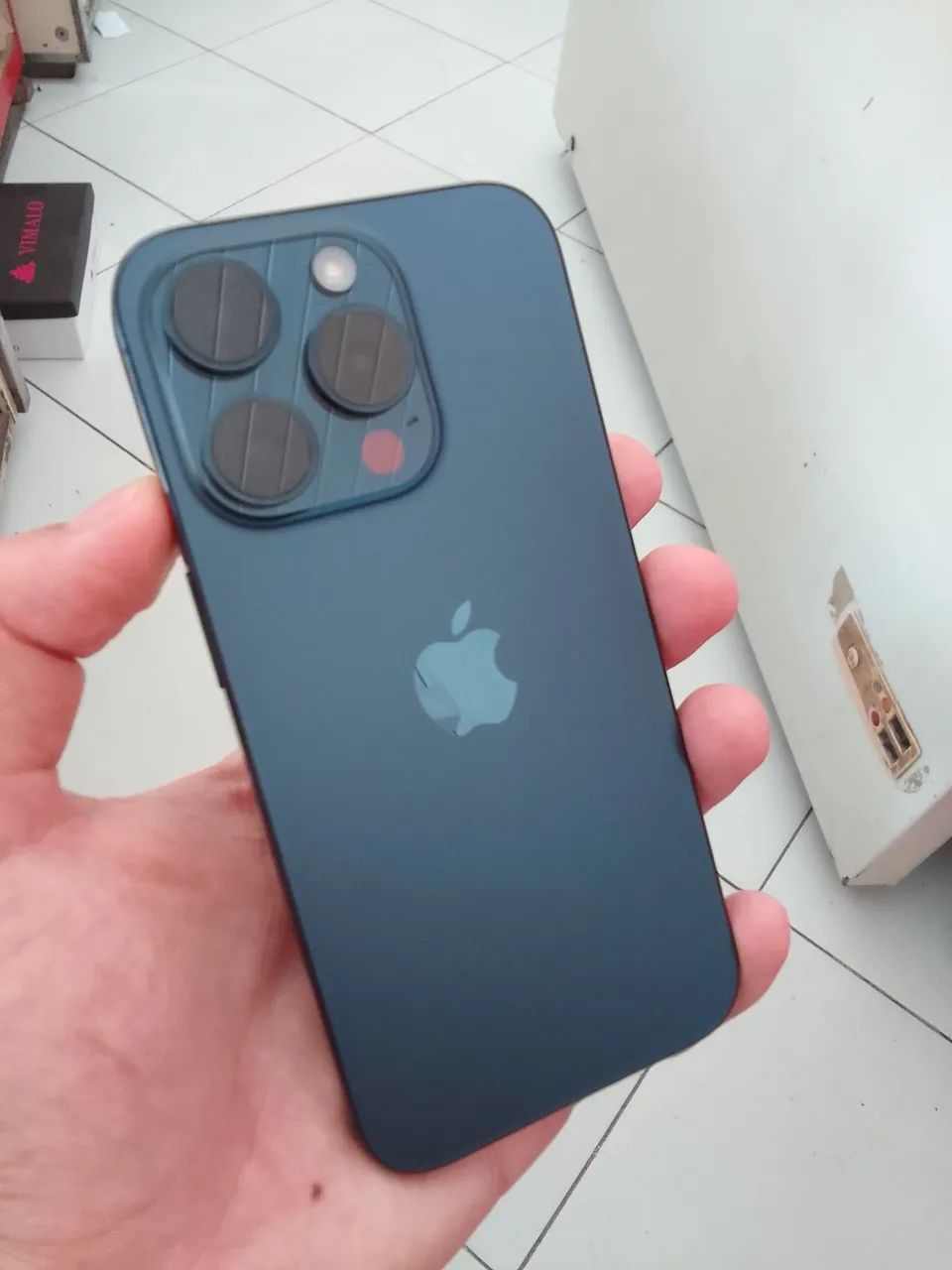 iPhone 15 pro 128gb - Foto 2