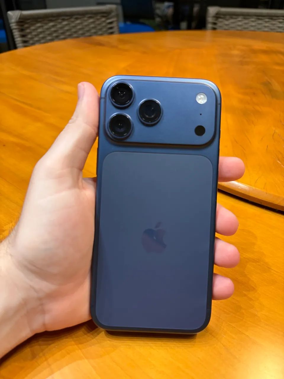 iPhone 17 Pro Max 256GB Azul - Modelo Americano ? - Foto 2