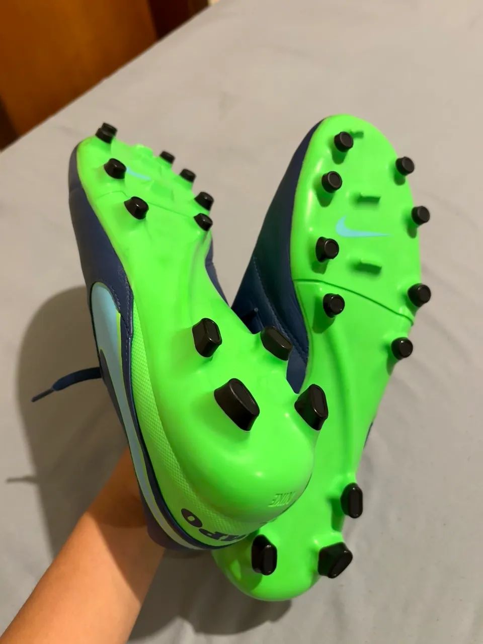 Chuteira nike tiempo 42 - Foto 2