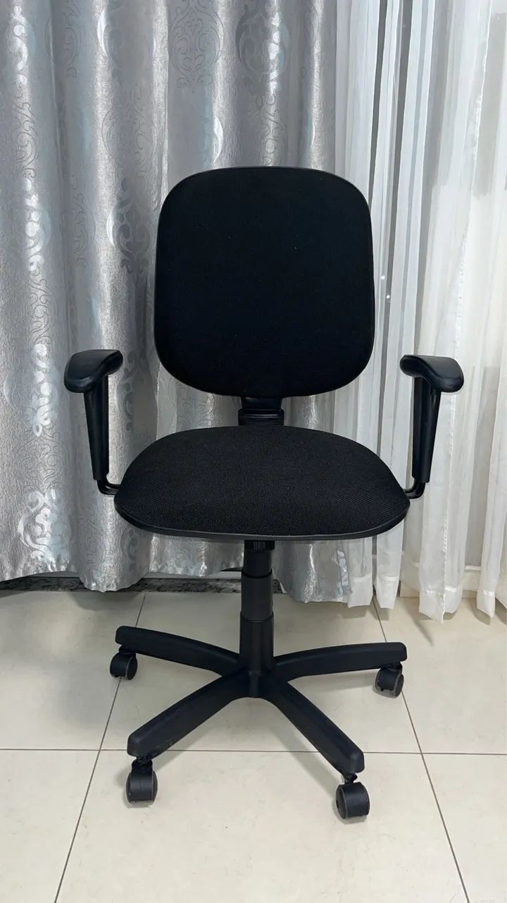 Cadeira Diretor Semi Nova 199,99 