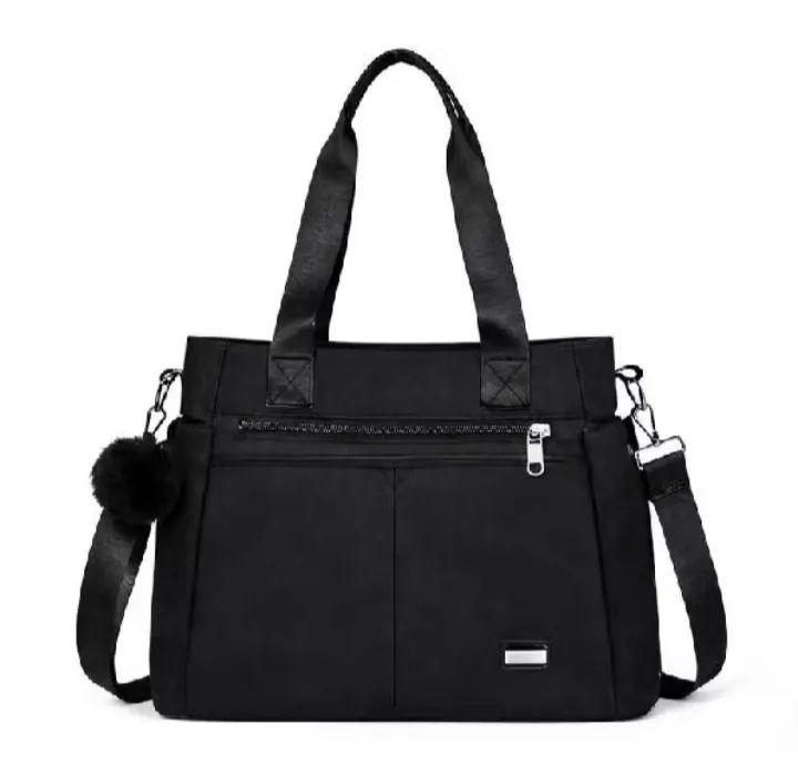 Bolsa preta nylon de ombro com alça regulável 