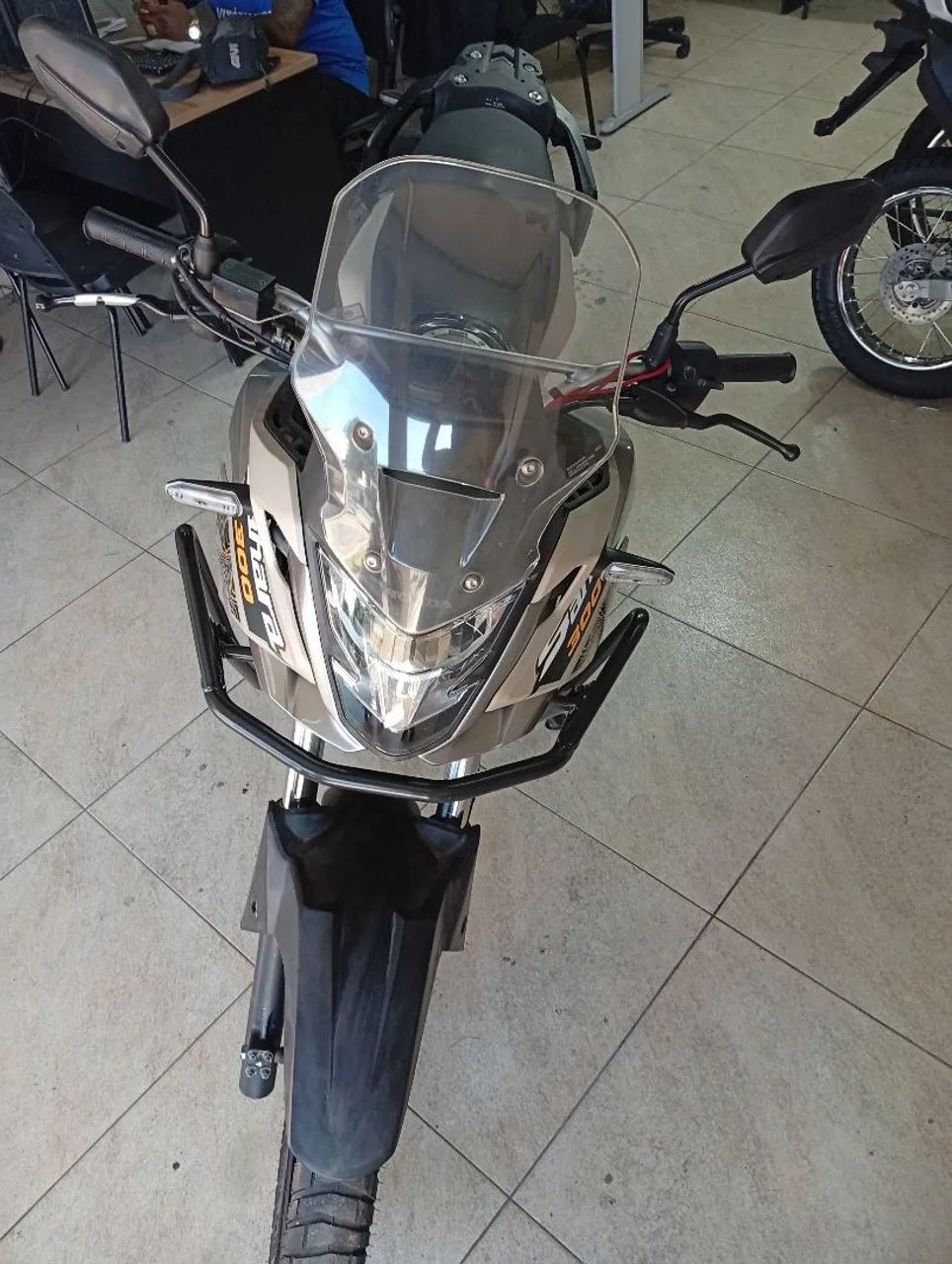Sahara ADV 300cc - Foto 5