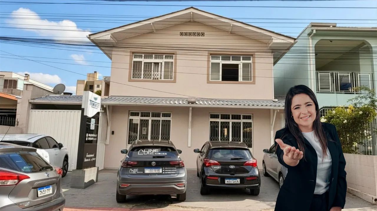 Casa comercial/residencial em Capoeiras!