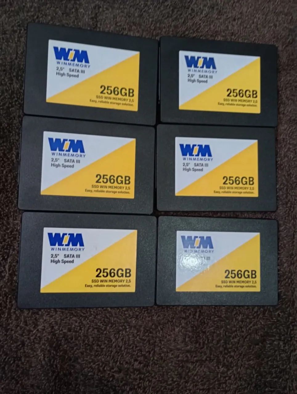 HDs , ssd perfeitos ,lote com 12 HDs , 6 de 256 e 6 de 480 gb - Foto 2