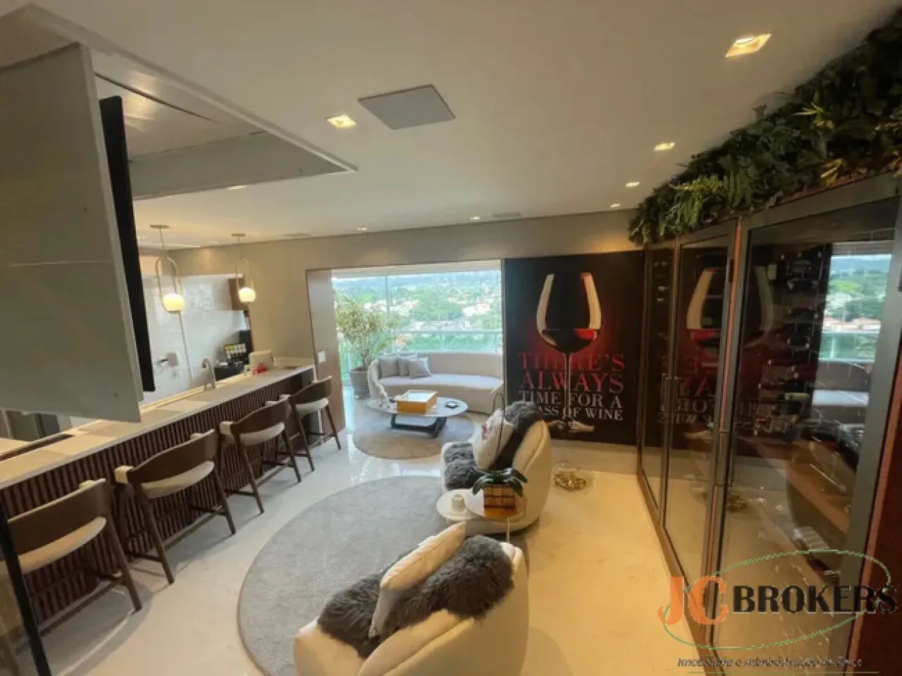 Apartamento com 90 m² de área útil, 1 suíte, 1 vaga - Foto 2