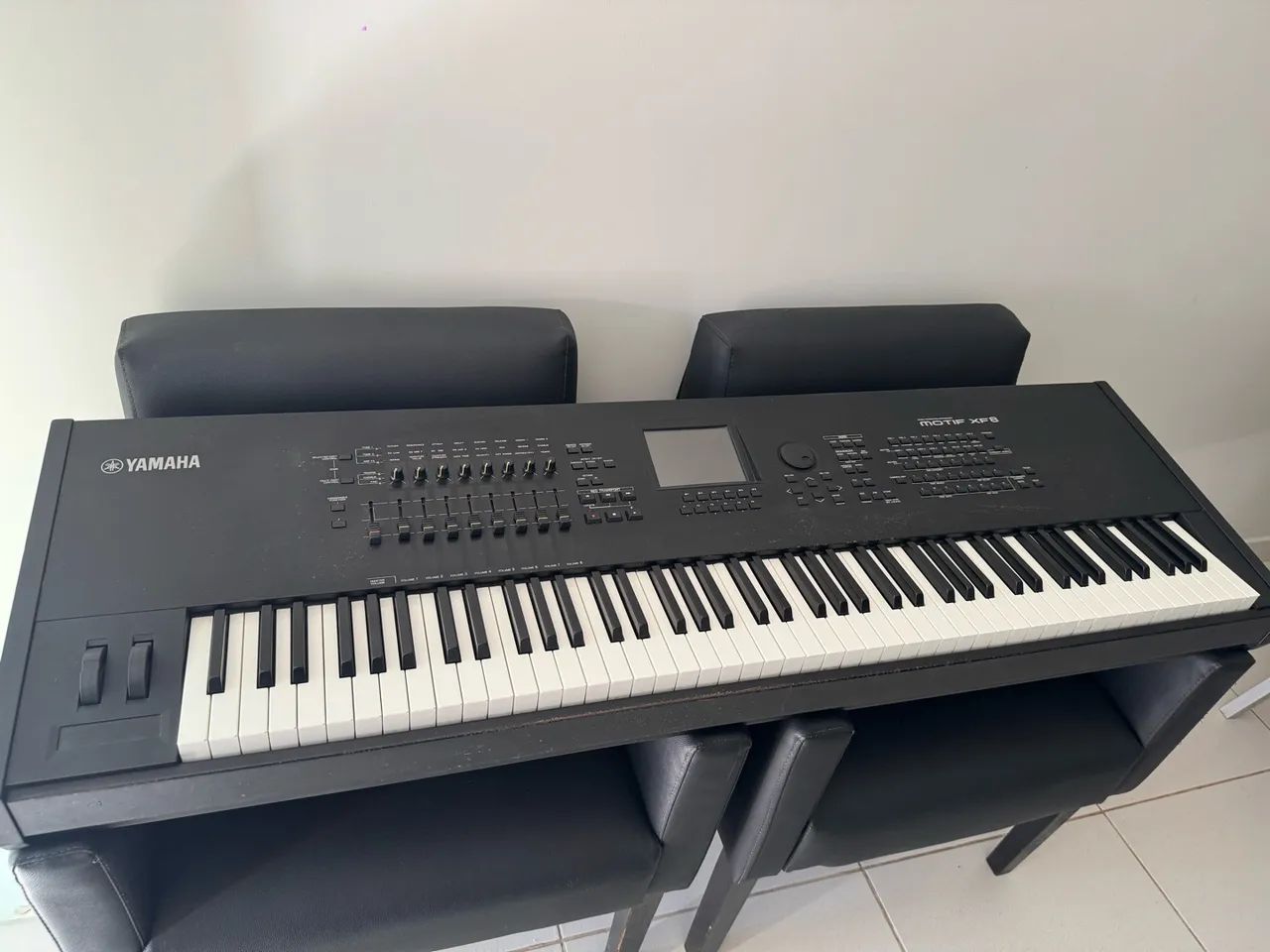 Teclado motif xf8