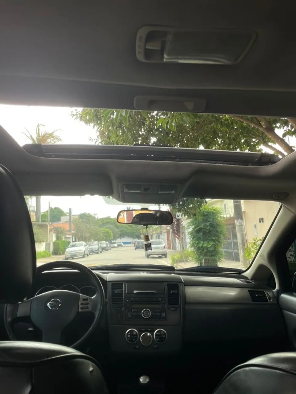 Nissan Tiida 2011