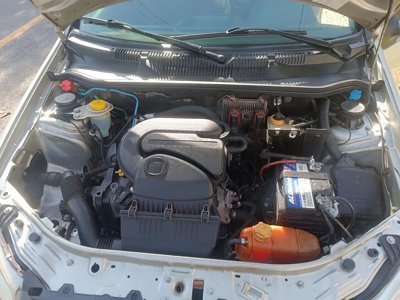Fiat Strada Working Hard 1.4 Fire Flex 8V CS 2017 - Foto 4
