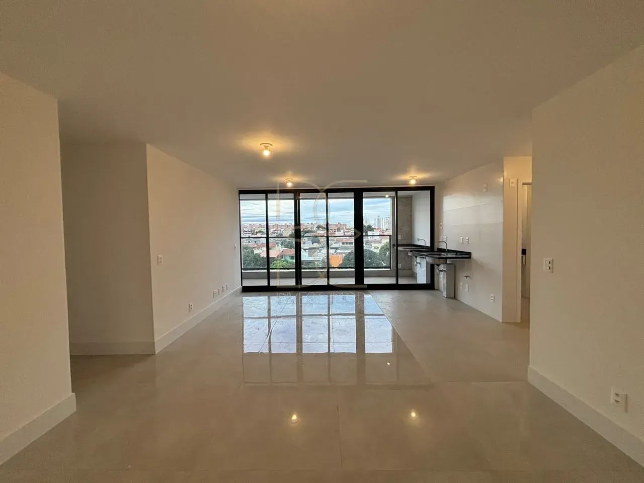 Apartamento 4 Quartos com 2 Suítes | Auster Brasal - Guará II