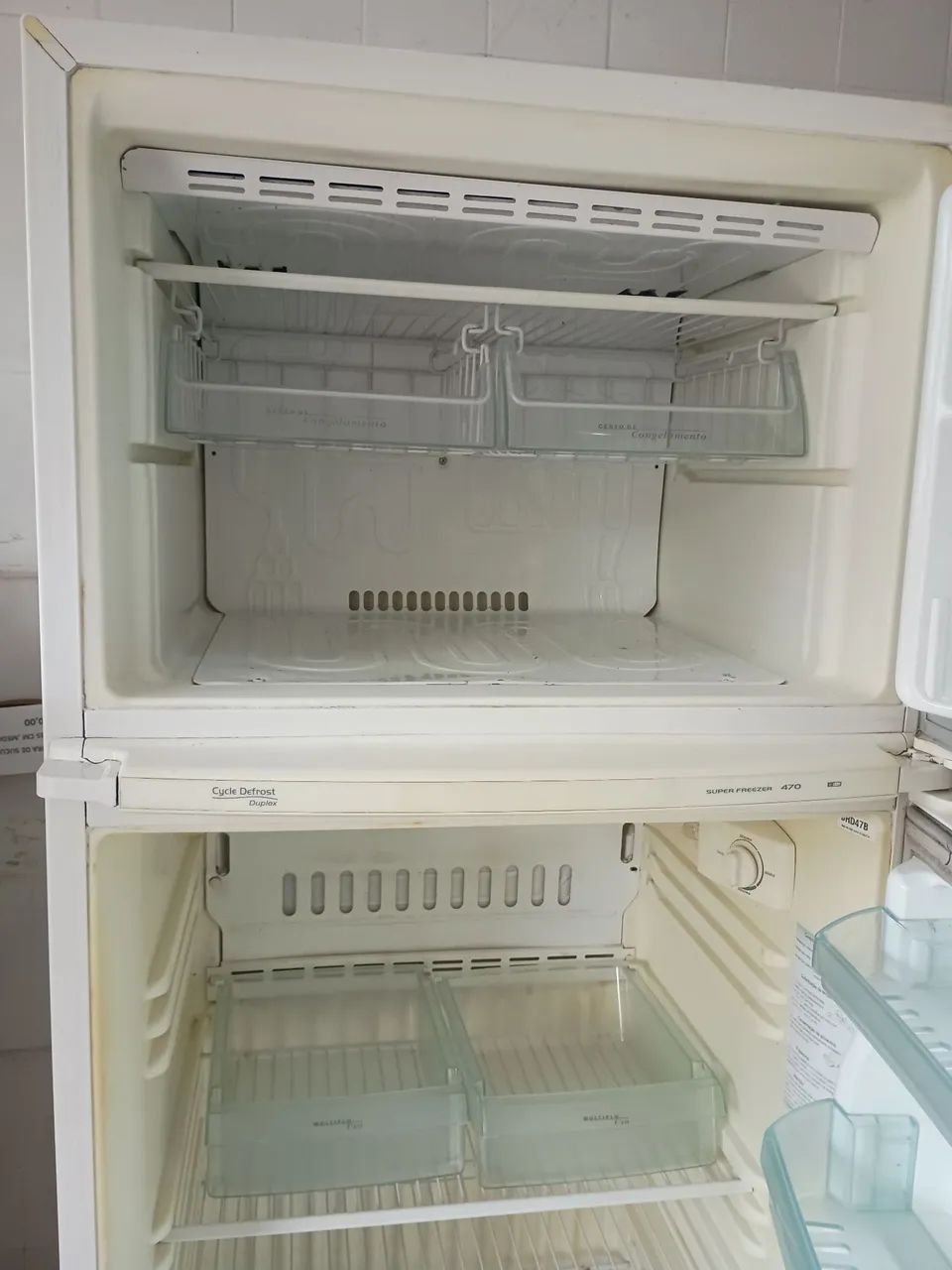 Geladeira com defeito  - Foto 4
