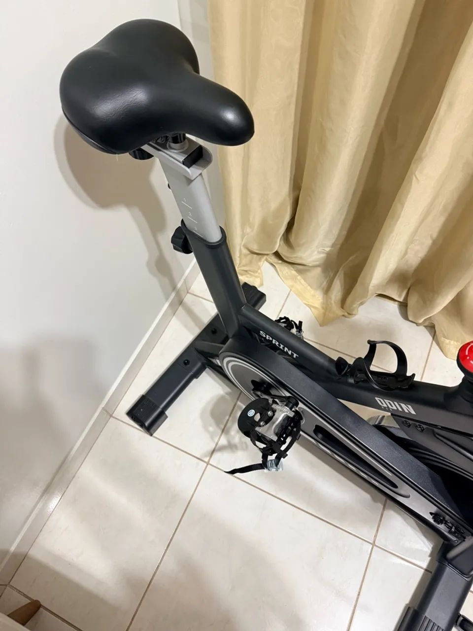 Vendo Bicicleta ergométrica  em ótimo estado. - Foto 2