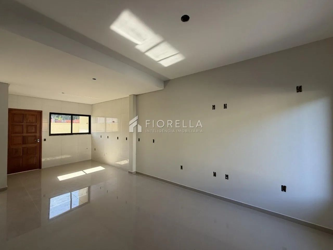 Sobrado com 02 suítes no Novo Horizonte, São José/SC - Foto 3