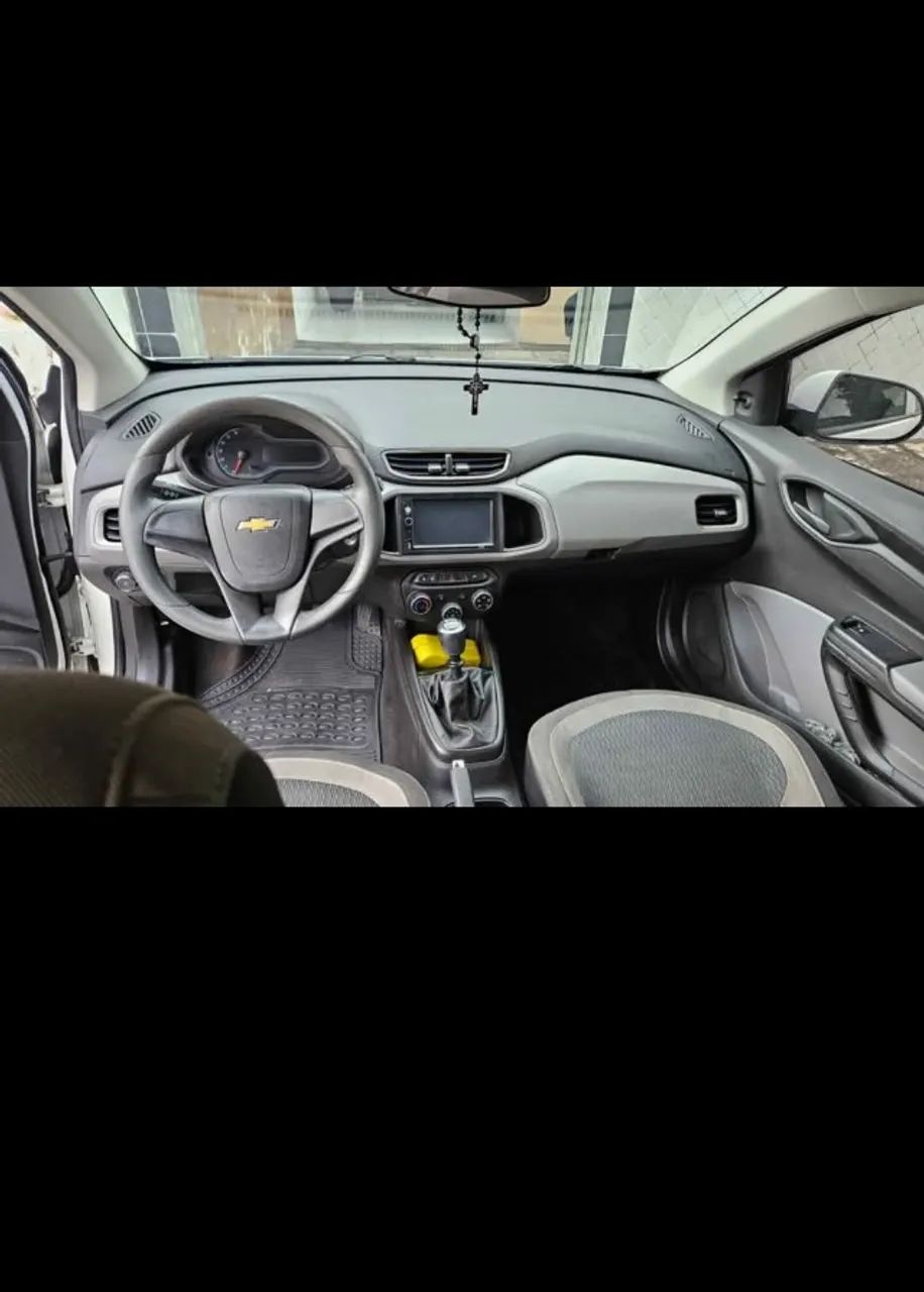 Chevrolet Onix Hatch LT 1.0 8V Flex Power Mec. 4P 2015 - Foto 2