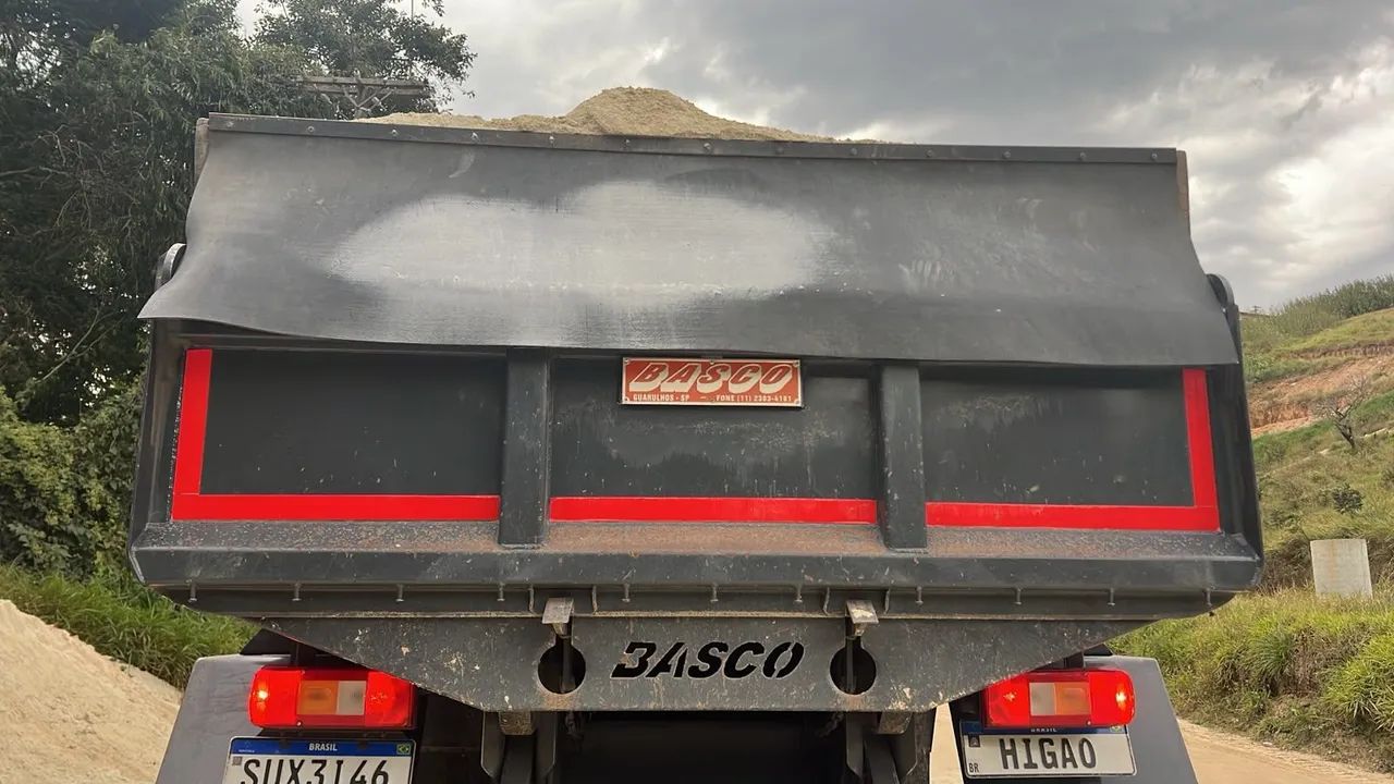 Caçamba  Basculante - Basco 5 mts - Foto 4
