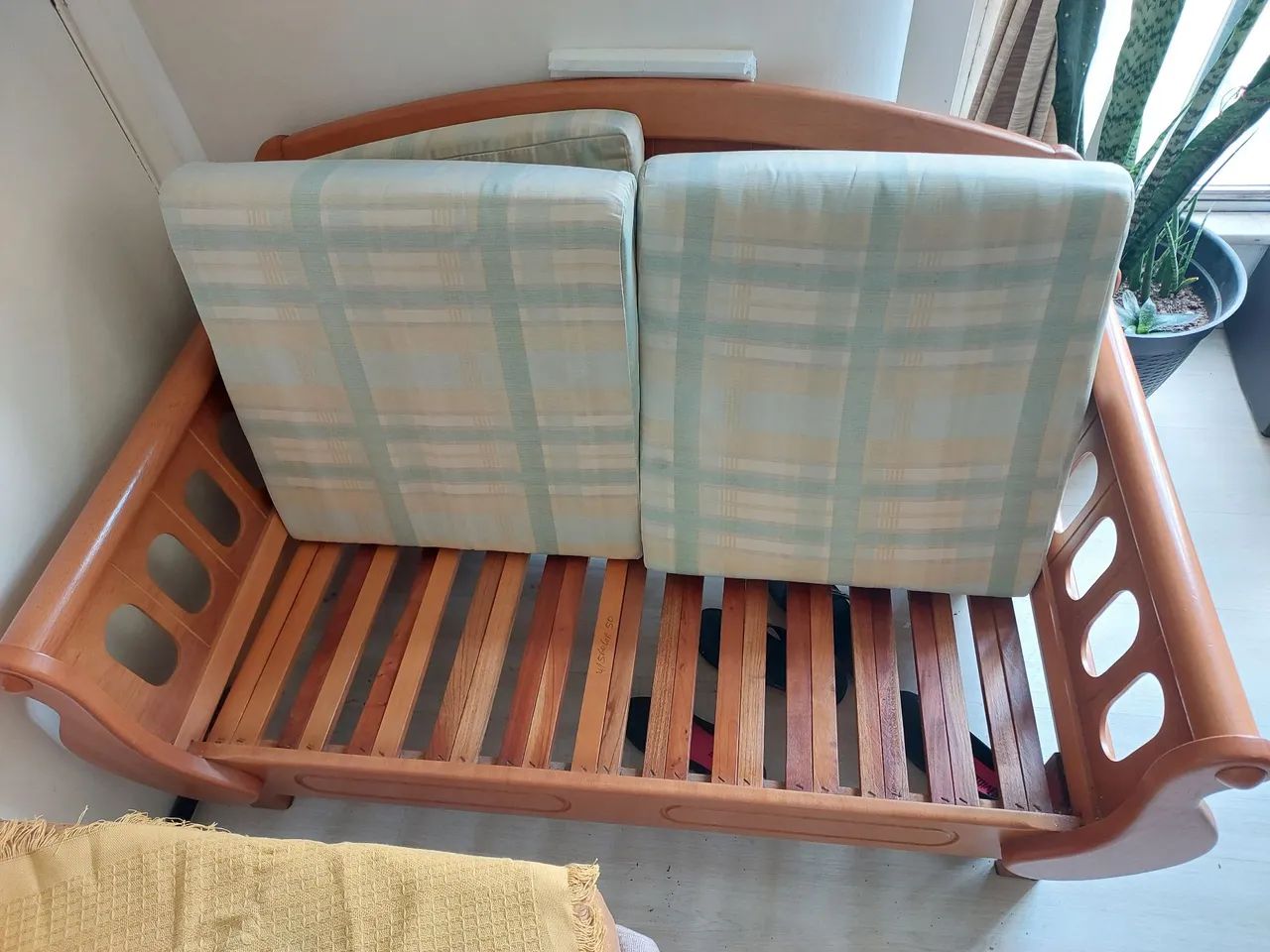 Sofá Elegante Madeira Maciça 470974790066524162