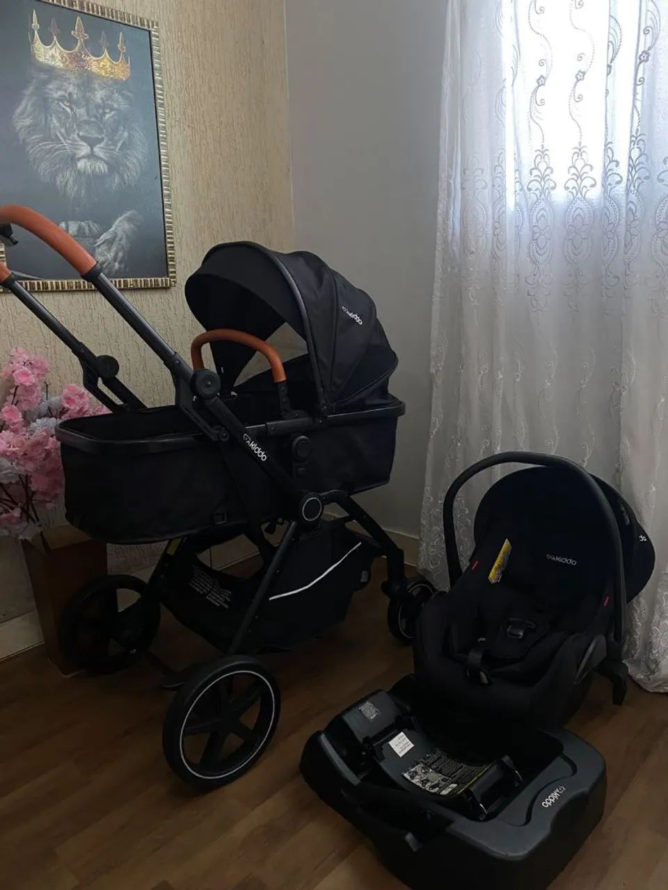 Carrinho Kiddo com bebe conforto e base  - Foto 3