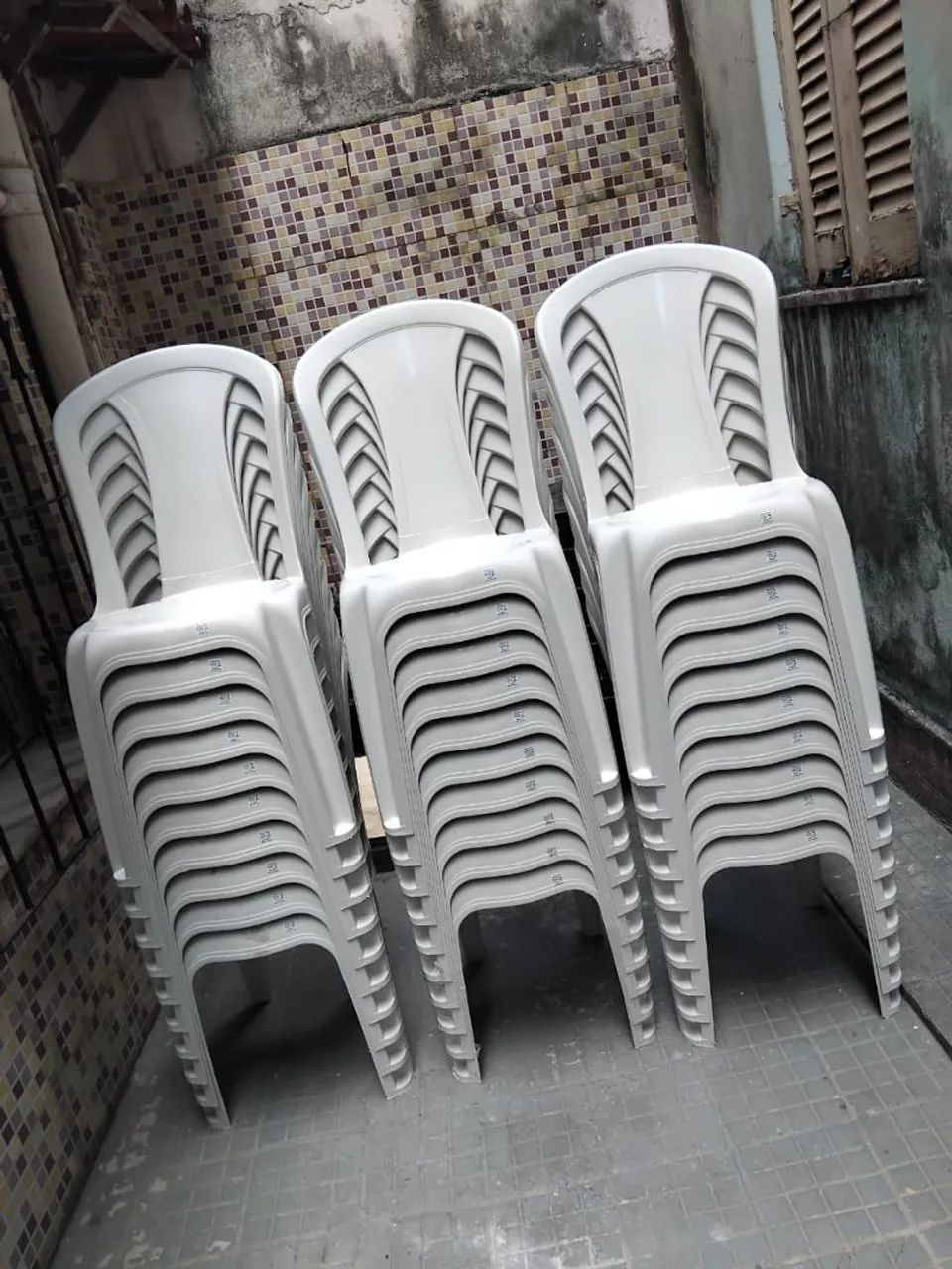 Cadeira Plástica NOVA ClipPlast MEGA OFERTA YW55
