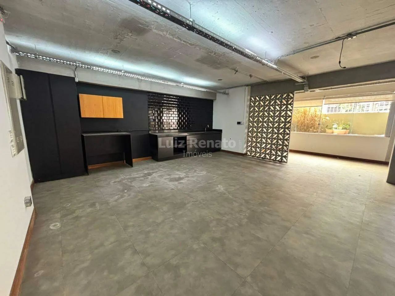 Sala comercial para aluguel, com 441,84m² no bairro Cruzeiro - Foto 2