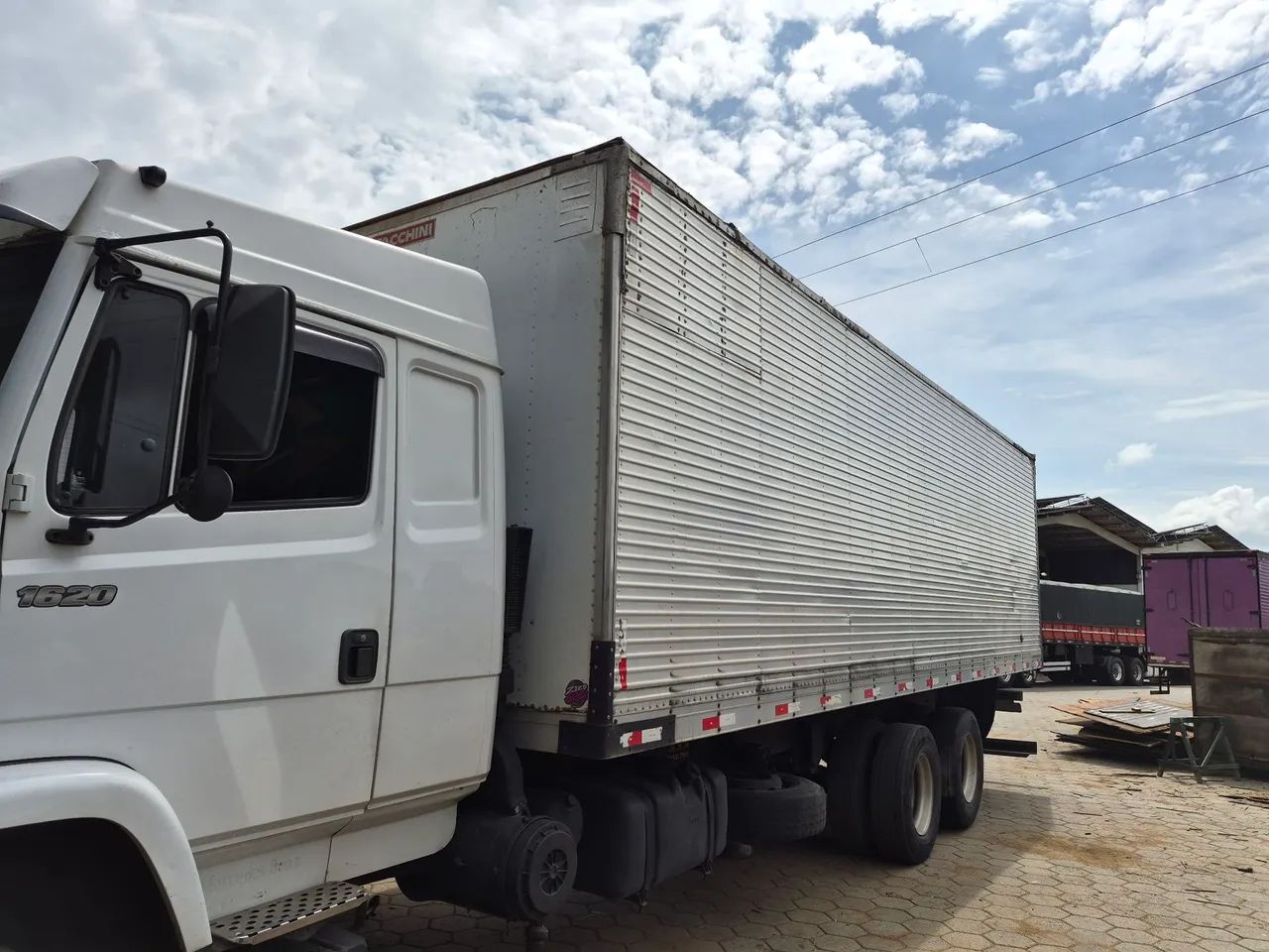 Bau truck 8.5 mts - Foto 5
