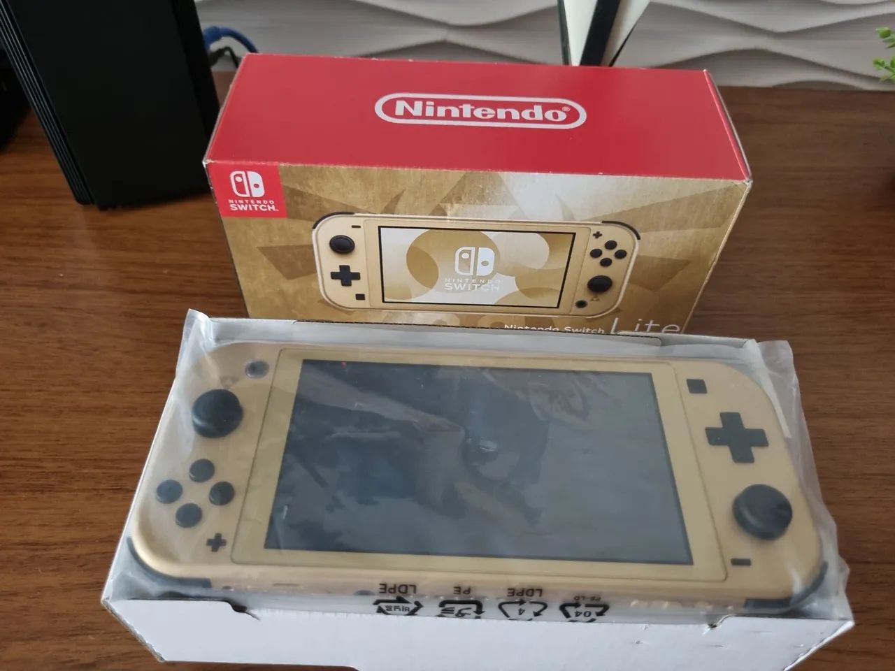 Nintendo Switch lite hyrrule edition NOVO  - Foto 2