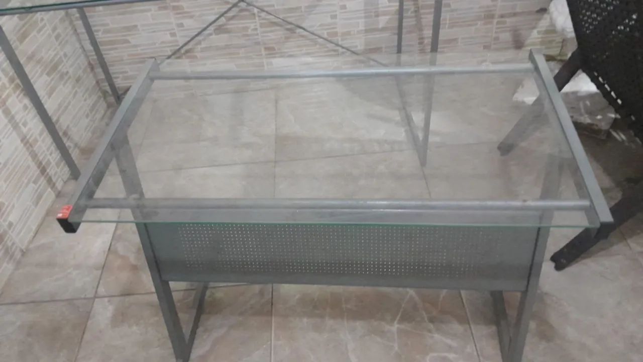 Vendo mesa  para escritório 