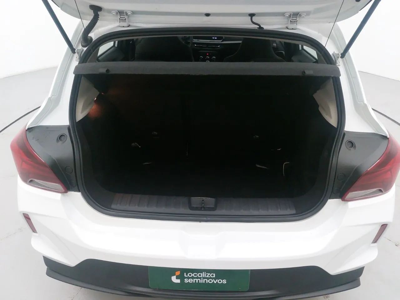 Chevrolet Onix Hatch 1.0 12V Flex Mec. 4P, foto 9 de 18