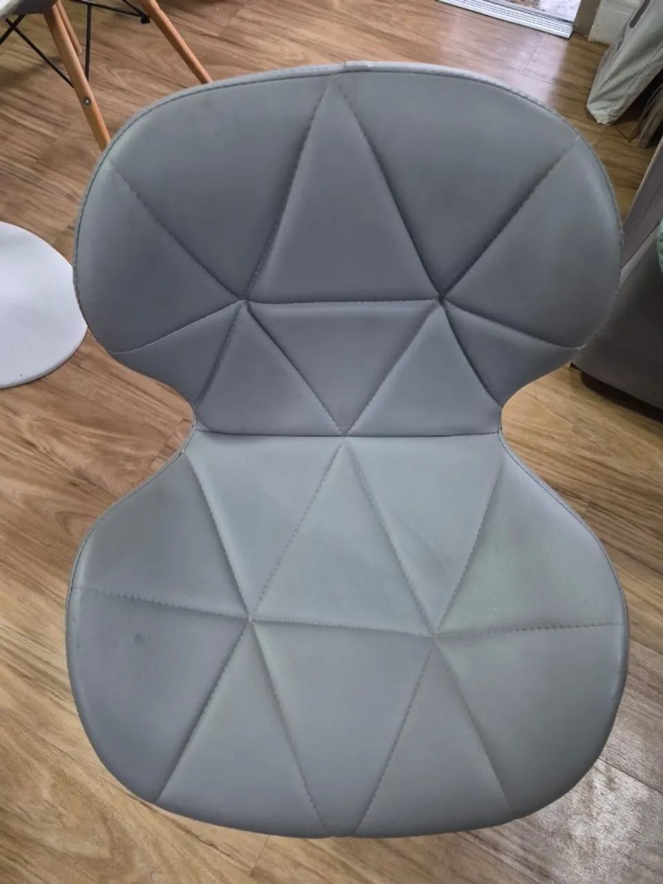Mesa de jantar Oval com cadeiras - setor negrão de lima  - Foto 5