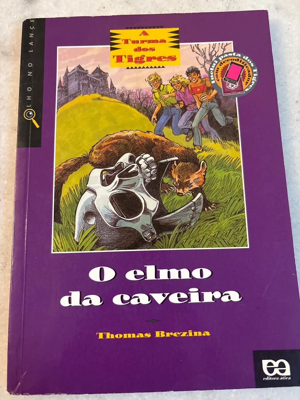 Livro o Elmo da Caverna