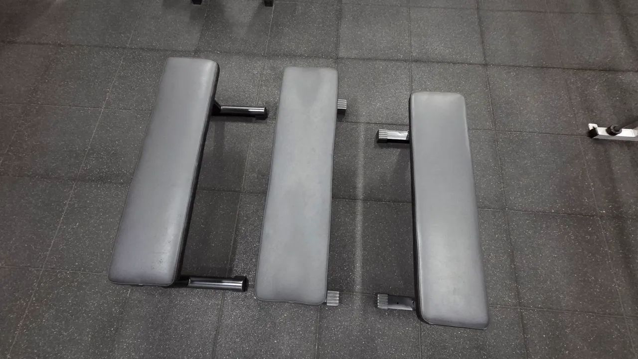 Banco Reto Academia Profissional  - Foto 2