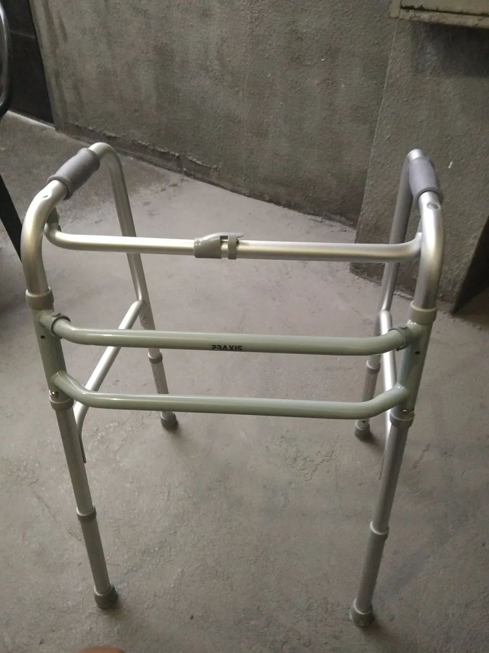Andador articulado