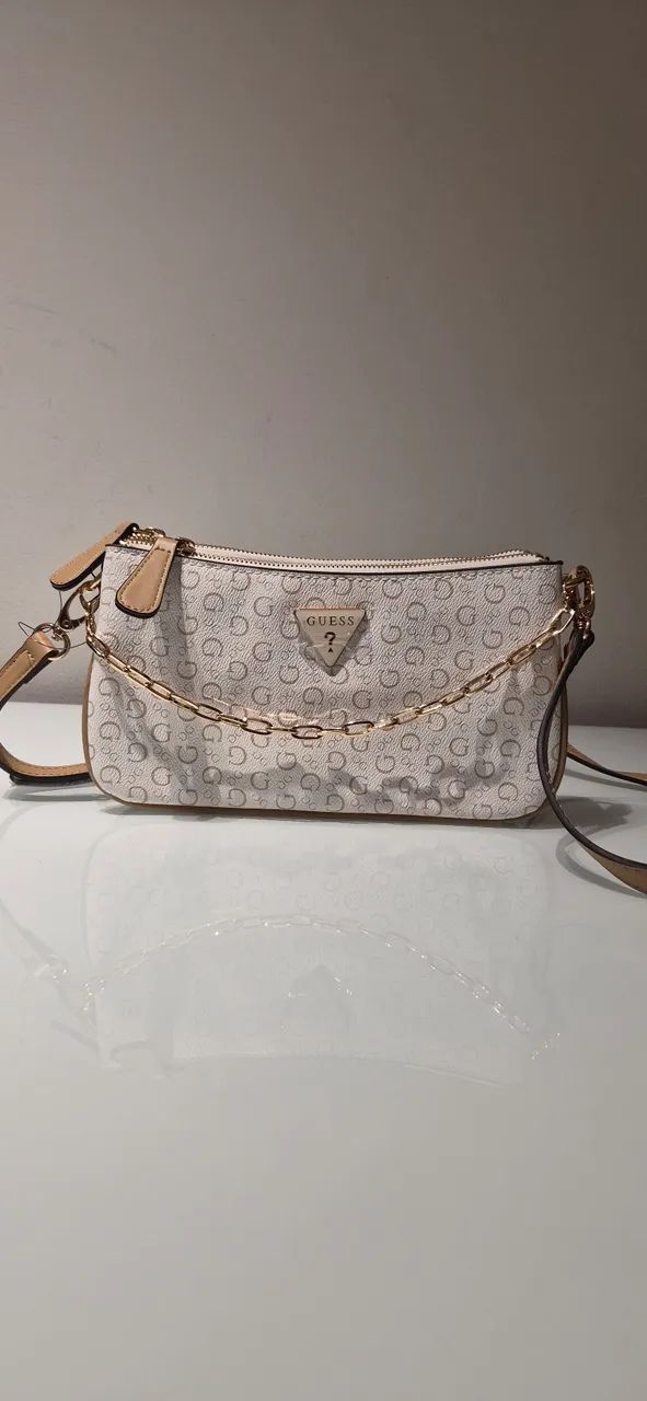 Bolsa pequena Guess