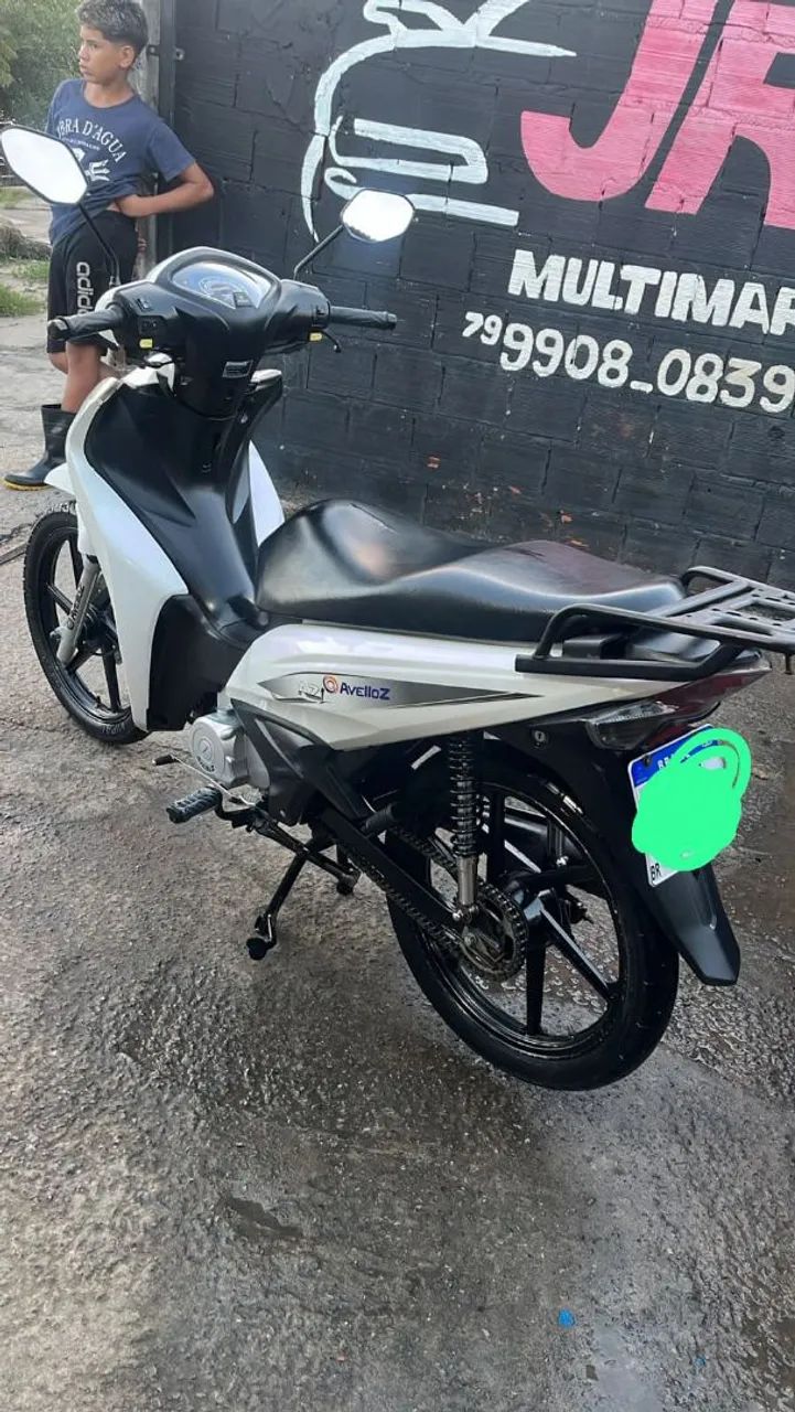 Moto Avelloz 