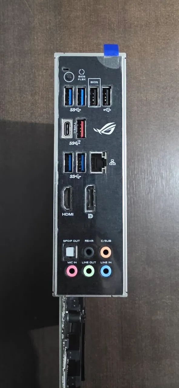Placa mãe Asus Rog Strix B550-F Gaming - Foto 3