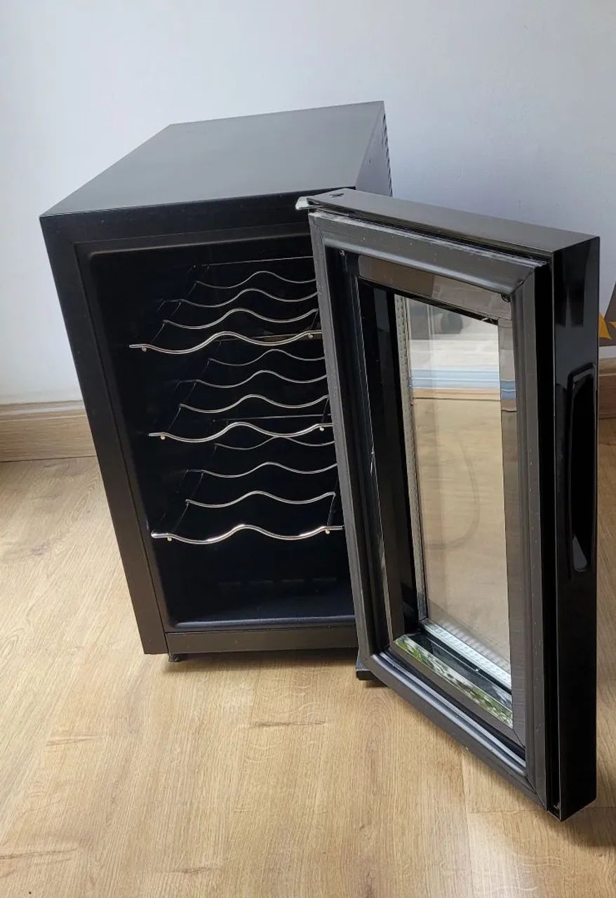 ADEGA CONTINENTAL- COM DEFEITO  - Foto 3