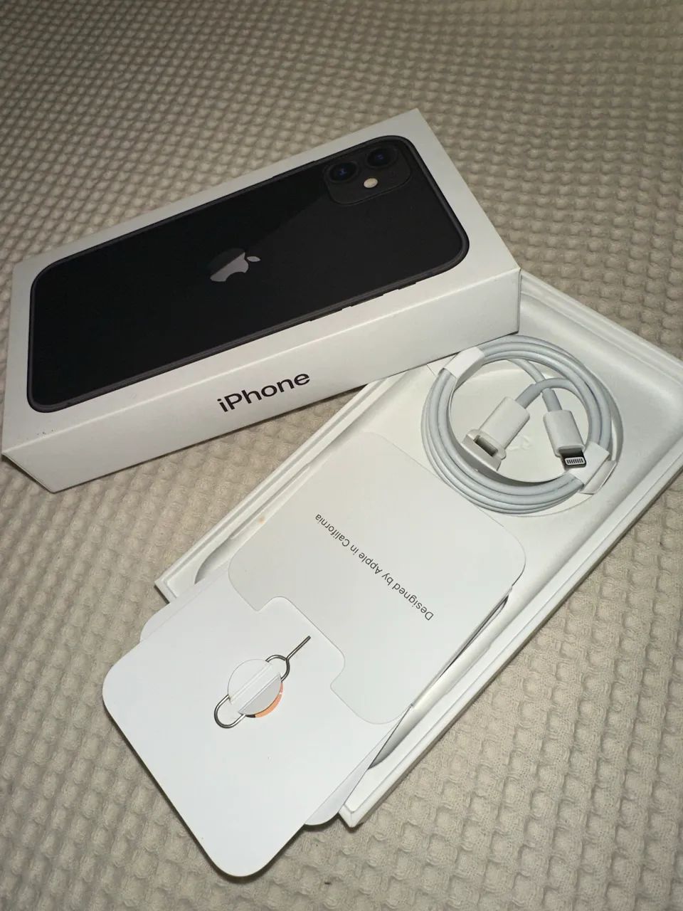 iPhone 11 64GB Preto | Muito Conservado | 83% Bateria | Caixa +