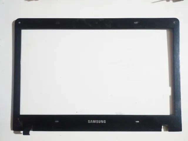 Moldura da tela Samsung np300e4a