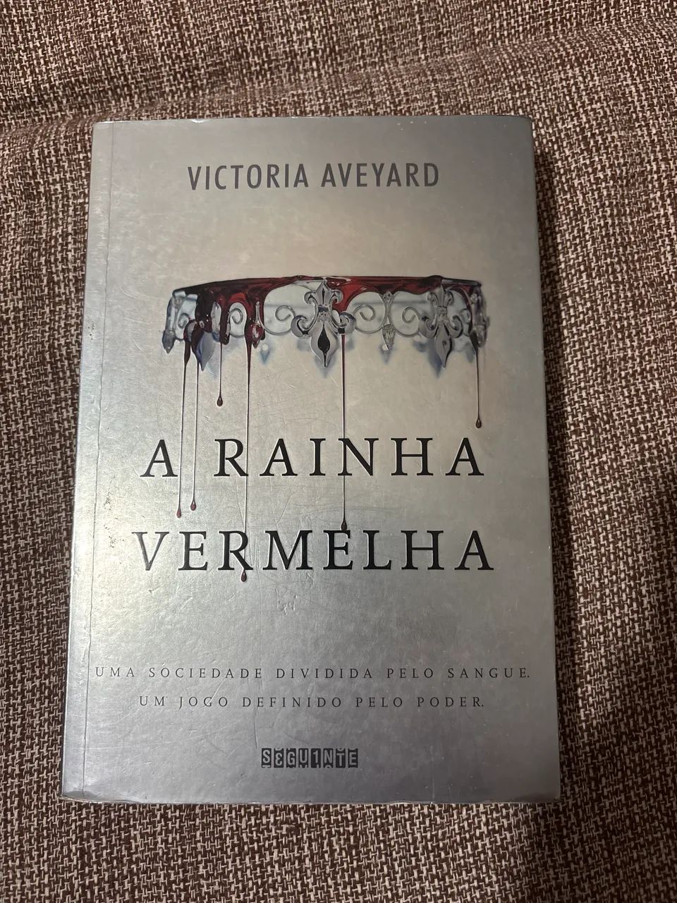 Saga: A rainha vermelha, com conto extra (5 livros)  - Foto 4