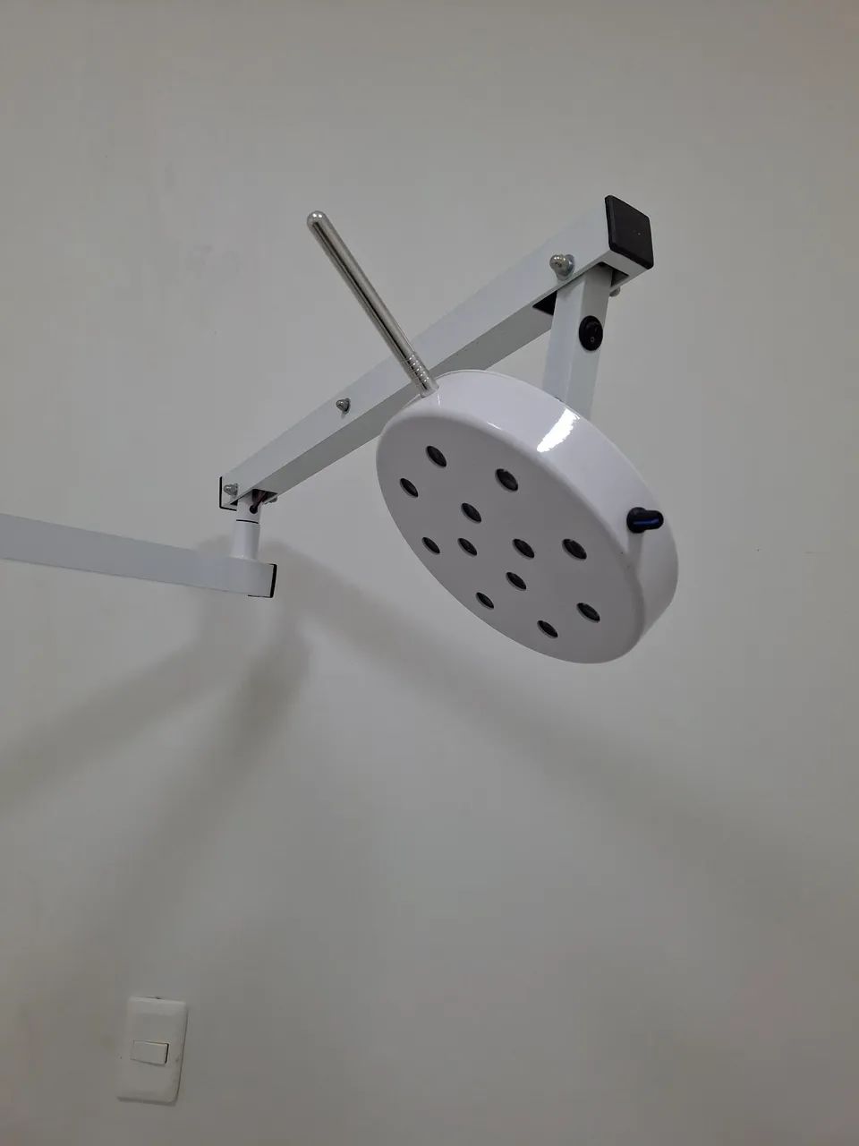 Foco Cirurgico 12 Leds Delta