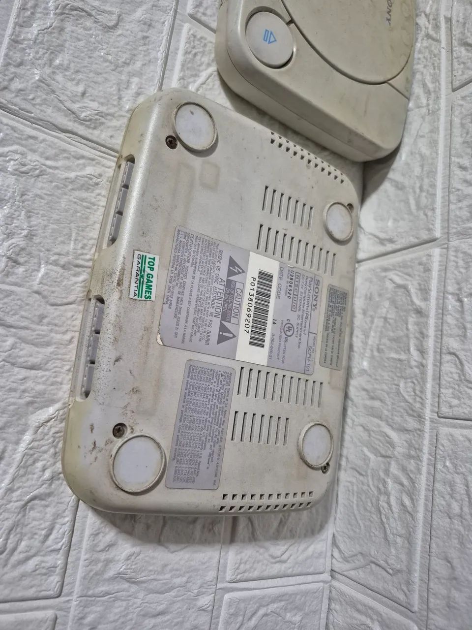Vendo 2 playstation 1 slim com defeito  - Foto 3