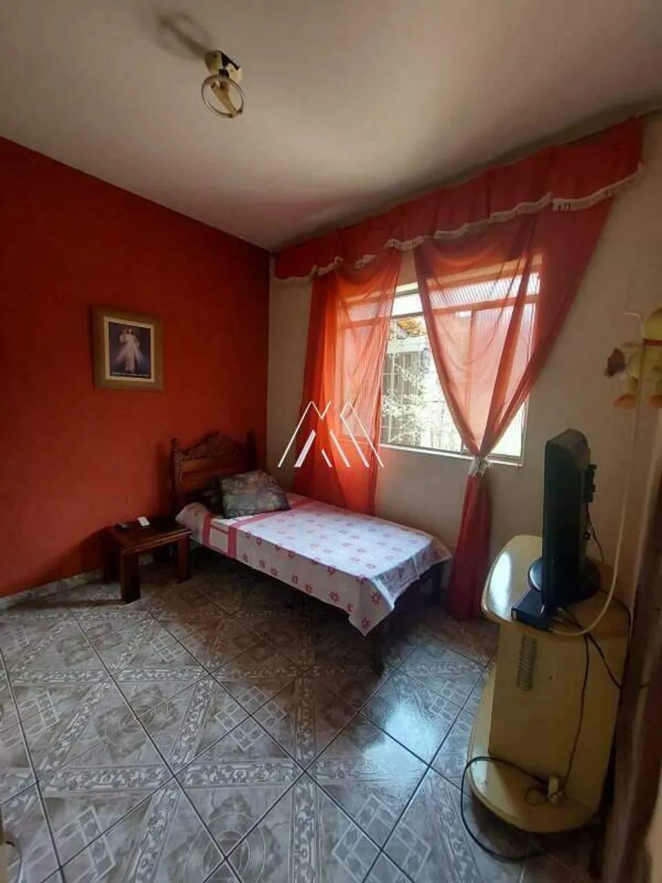 Vendo casa em Itaúna em excelente localização! - Foto 5