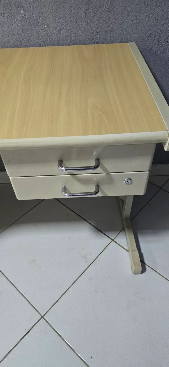 Mesa para escritório em MDF 1,60 x 1,60 mt - Foto 3