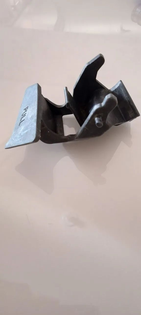 Trava tampa frontal - jet Ski Sea Doo - GTX, RXT-X LADO ESQUERDO  - Foto 3