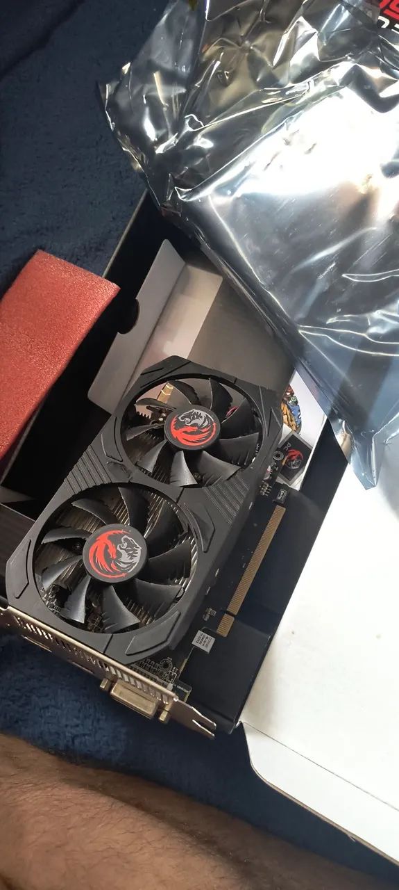 Placa de Vídeo Radeon RX 550 4GB GDDR5 - Foto 3