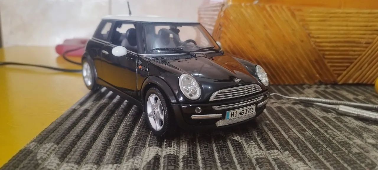 Mini Cooper 1/18 - Maisto - Foto 4