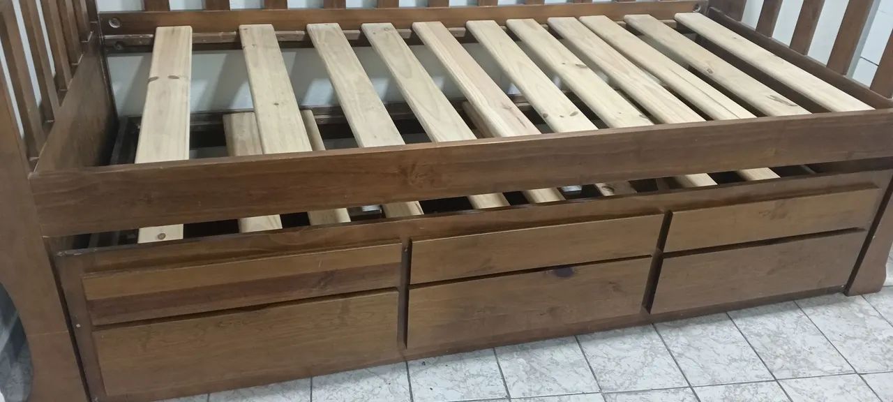 Bicama solteiro. ( Usado bom estado)