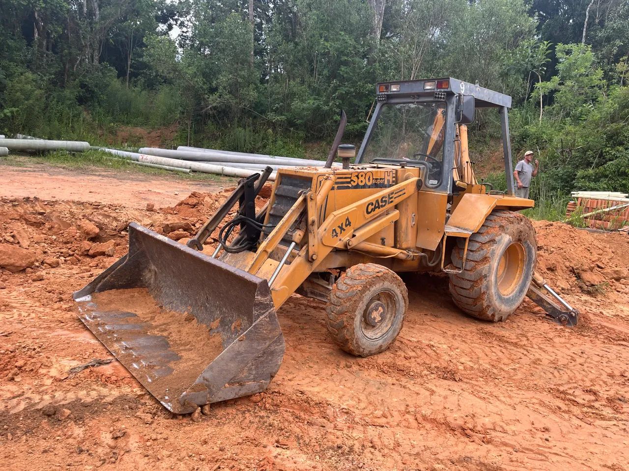 Retroescavadeira case 4x4 - Foto 2