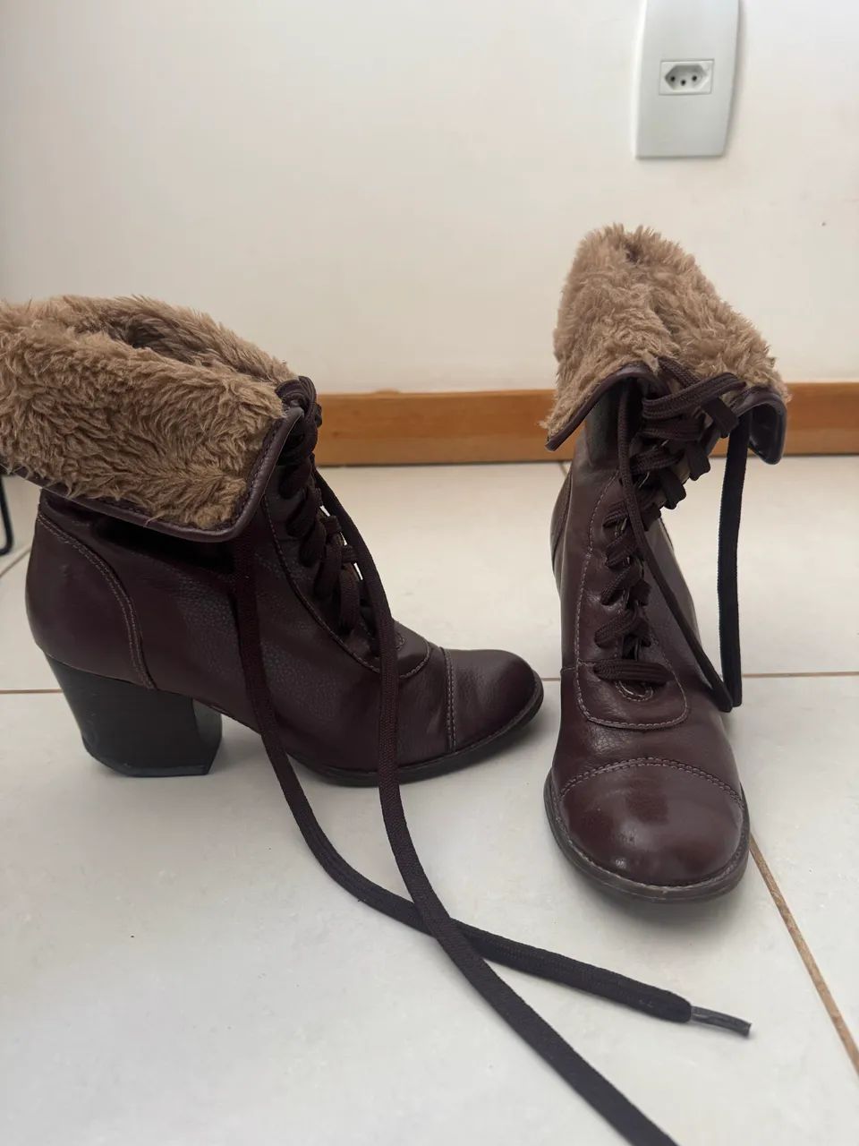 Bota feminina 