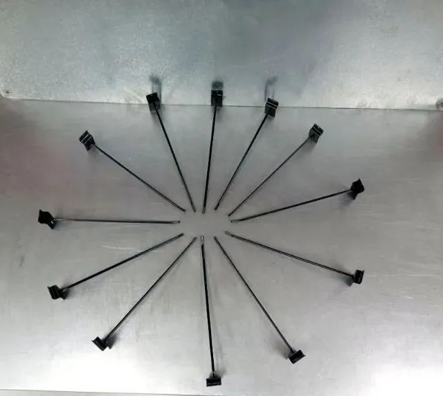 50 Ganchos 25cm Parede Canaletada NOVO